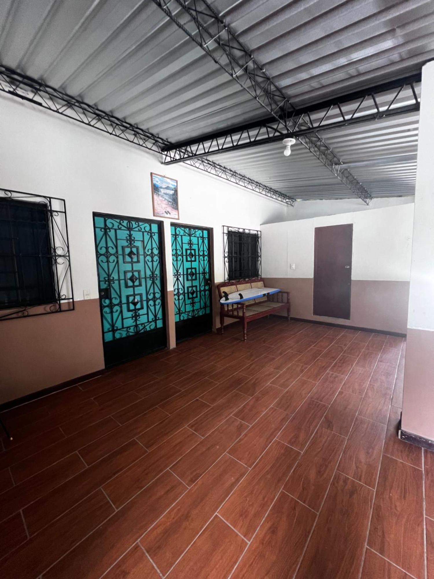 Ibania Hostal Tamanique Экстерьер фото