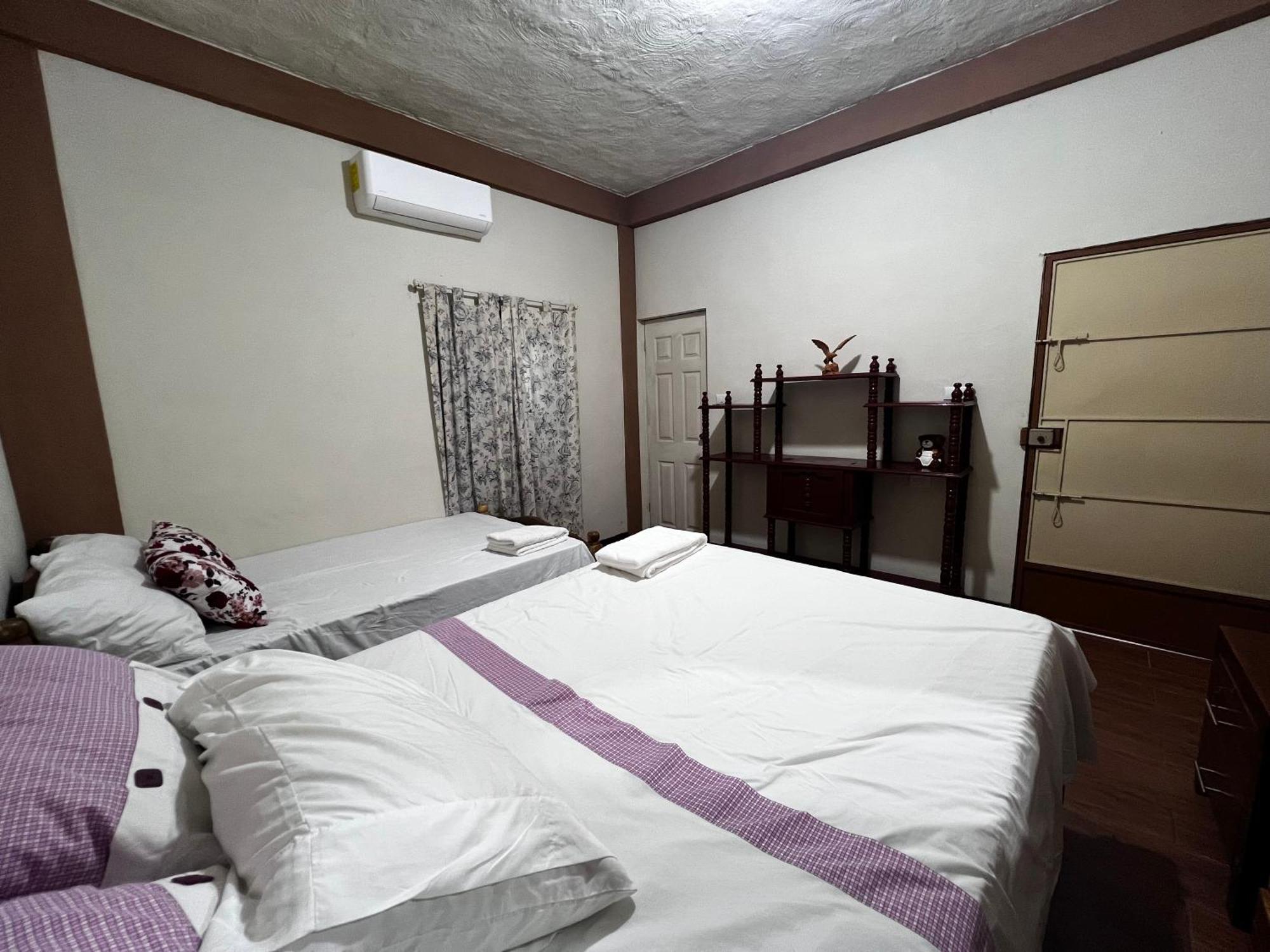 Ibania Hostal Tamanique Экстерьер фото